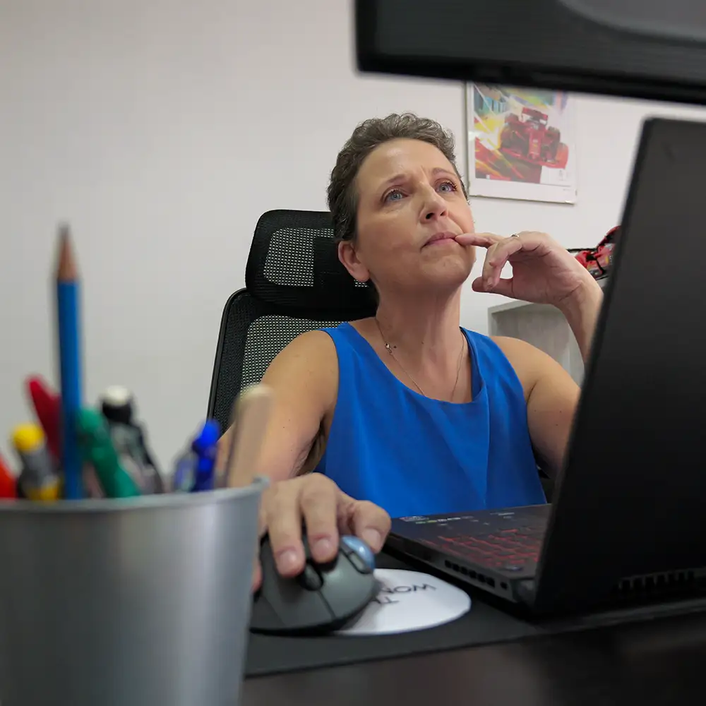 Barbara Li Ranzi - Brand & Web Designer Specialist - Aiuto donne meravigliose a far emergere la loro unicità attraverso un’identità visiva capace di lasciare il segno